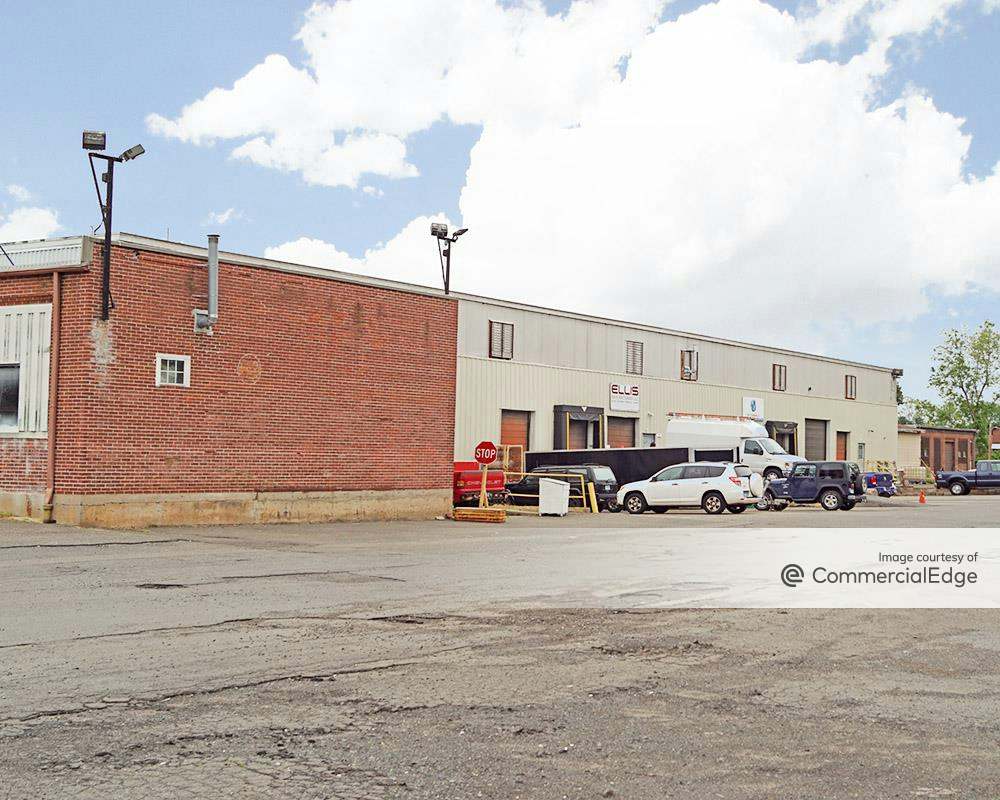 Plainville Industrial Center 161 Woodford Avenue, Plainville, CT